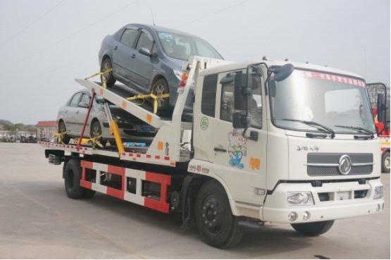 東風(fēng)天錦雙層轎運清障車