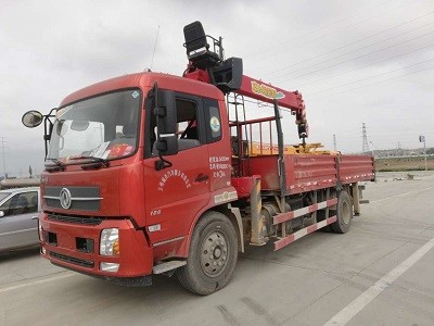 帕菲特6.3噸東風(fēng)天錦隨車吊