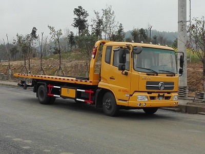 東風(fēng)天錦5噸平板清障車