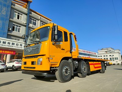 東風(fēng)天錦三軸重載平板清障車